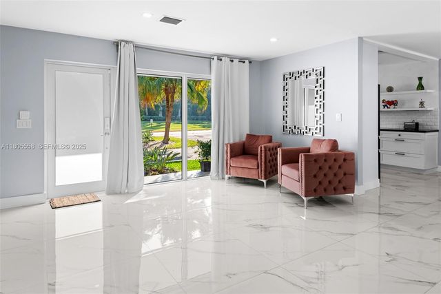 1025 Washington Street, Hollywood, FL 33019