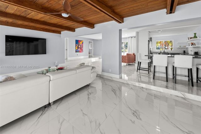 1025 Washington Street, Hollywood, FL 33019