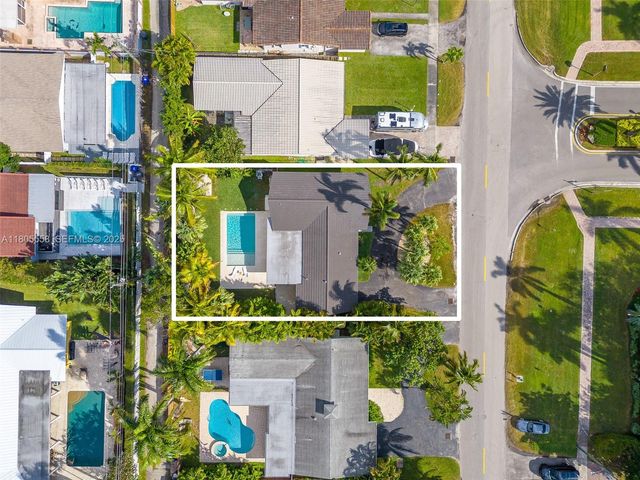 1025 Washington Street, Hollywood, FL 33019