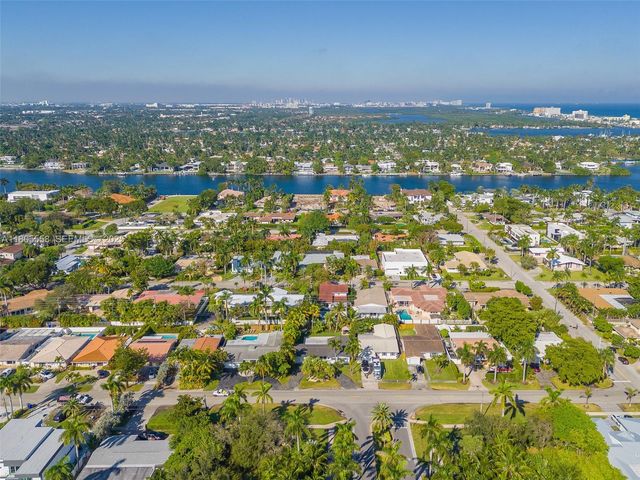 1025 Washington Street, Hollywood, FL 33019