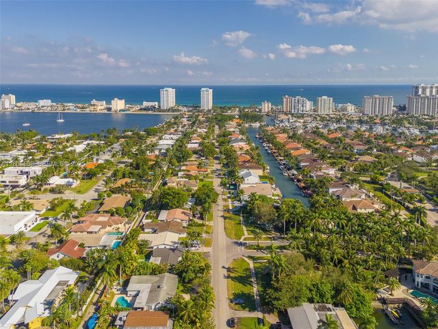 1025 Washington Street, Hollywood, FL 33019