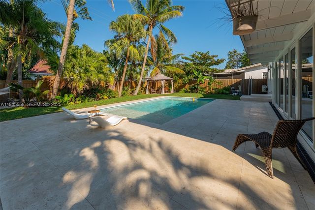 1025 Washington Street, Hollywood, FL 33019