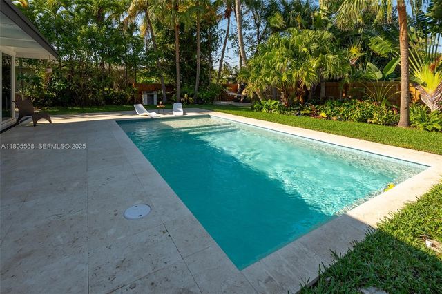 1025 Washington Street, Hollywood, FL 33019