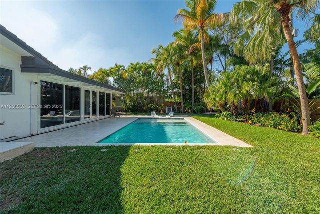 1025 Washington Street, Hollywood, FL 33019