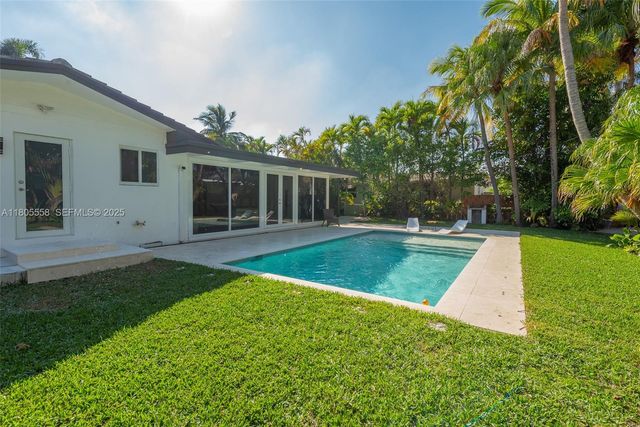 1025 Washington Street, Hollywood, FL 33019