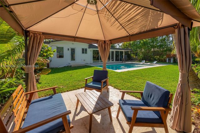 1025 Washington Street, Hollywood, FL 33019