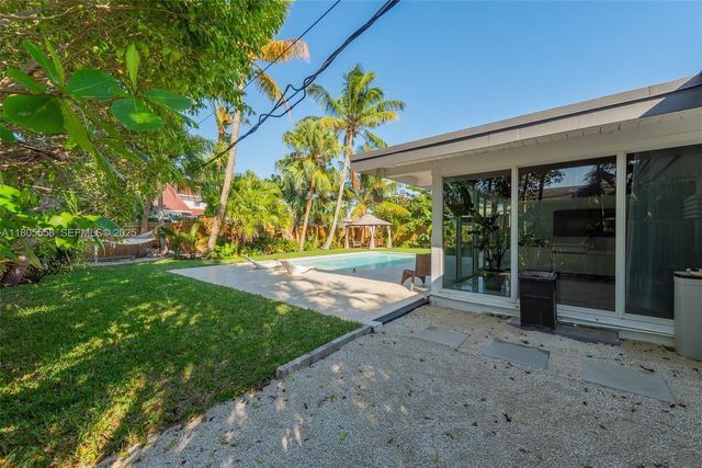 1025 Washington Street, Hollywood, FL 33019