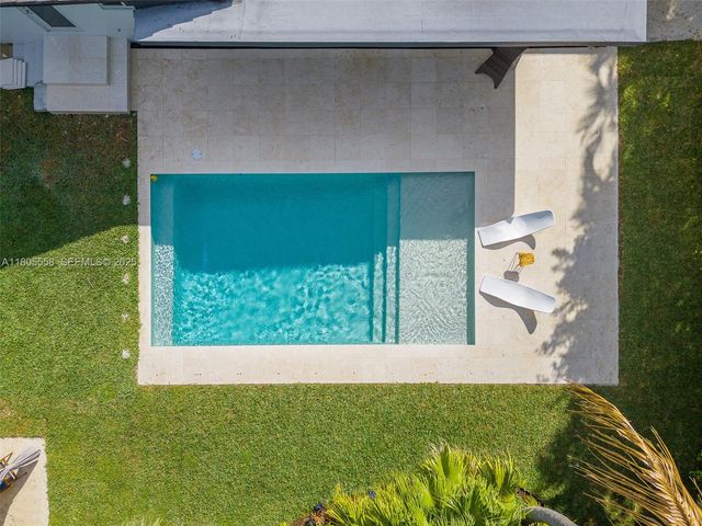 1025 Washington Street, Hollywood, FL 33019