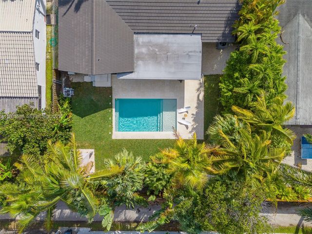 1025 Washington Street, Hollywood, FL 33019