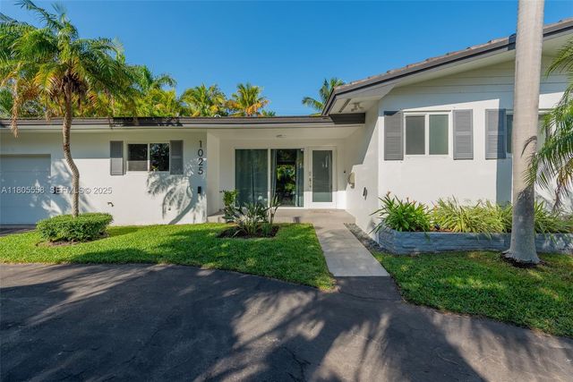 1025 Washington Street, Hollywood, FL 33019