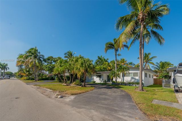 1025 Washington Street, Hollywood, FL 33019