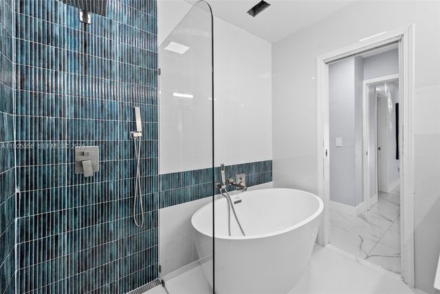 1025 Washington Street, Hollywood, FL 33019