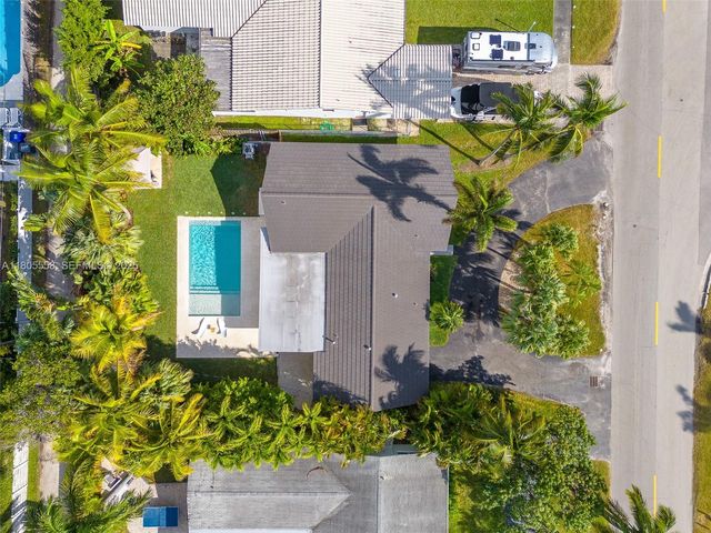 1025 Washington Street, Hollywood, FL 33019
