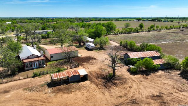 10945 Dillon Rd, Atascosa, TX 78002