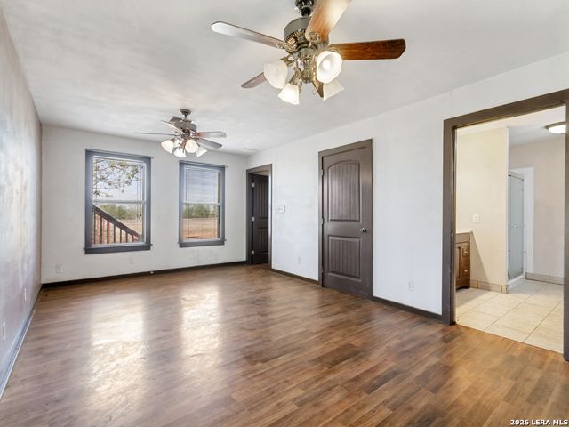 10945 Dillon Rd, Atascosa, TX 78002