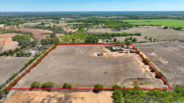 10945 Dillon Rd, Atascosa, TX 78002