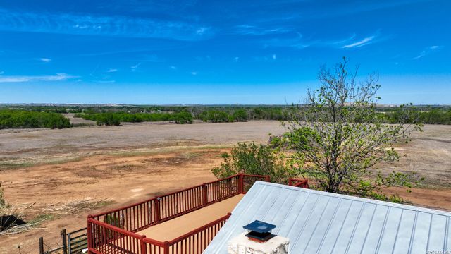 10945 Dillon Rd, Atascosa, TX 78002