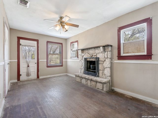 10945 Dillon Rd, Atascosa, TX 78002
