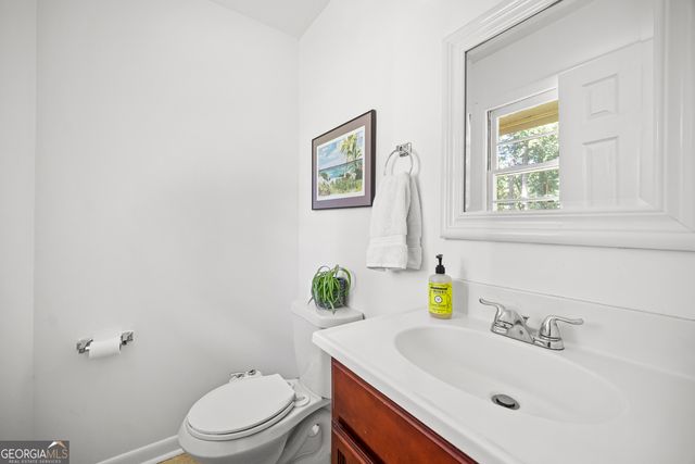 452 Kenridge Circle, Stone Mountain, GA 30083