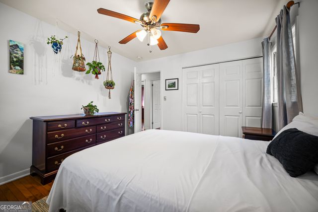 452 Kenridge Circle, Stone Mountain, GA 30083