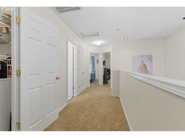 3201 Se ROBIN Cir, Hillsboro, OR 97123