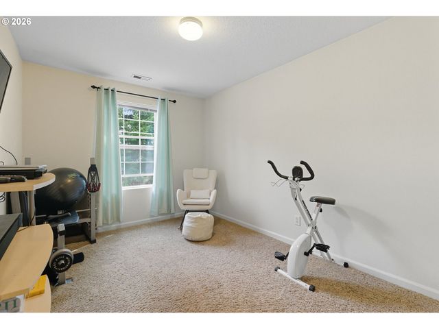 3201 Se ROBIN Cir, Hillsboro, OR 97123