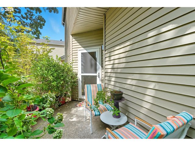 3201 Se ROBIN Cir, Hillsboro, OR 97123