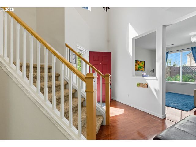 3201 Se ROBIN Cir, Hillsboro, OR 97123