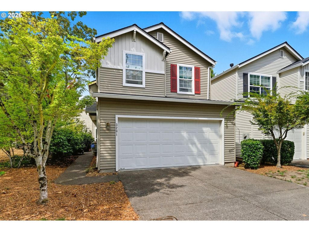 3201 Se ROBIN Cir, Hillsboro, OR 97123