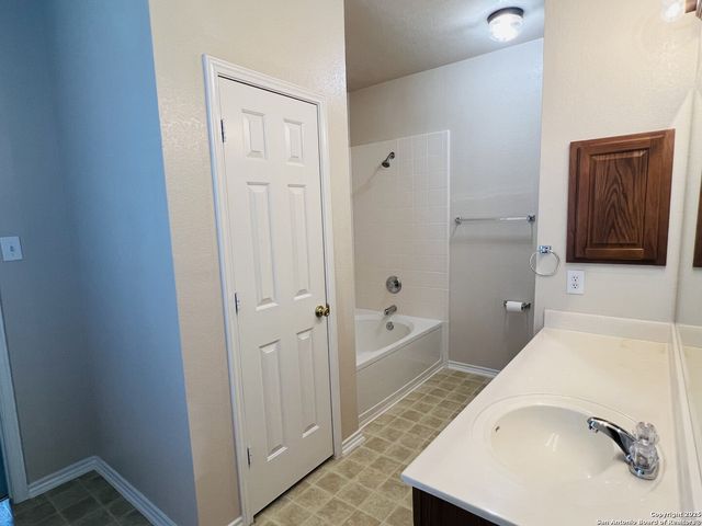 12802 Osage Mesa, San Antonio, TX 78216