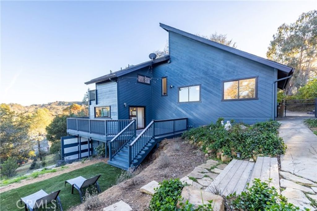 8110 Castenada, Atascadero, CA 93422