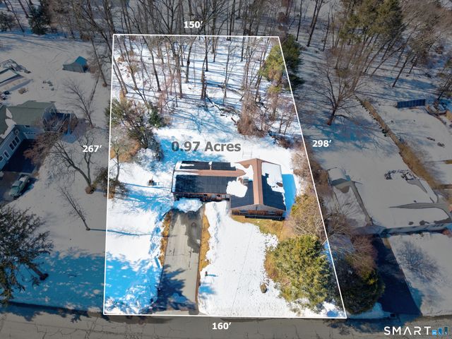 15 Pollys Lane, Montville, CT 06382