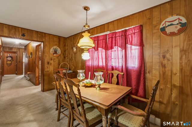 15 Pollys Lane, Montville, CT 06382