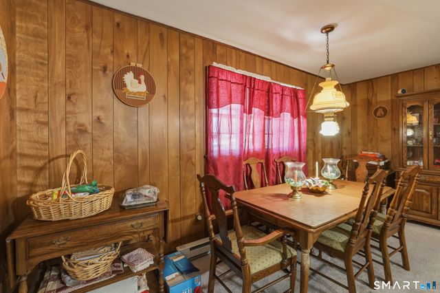 15 Pollys Lane, Montville, CT 06382