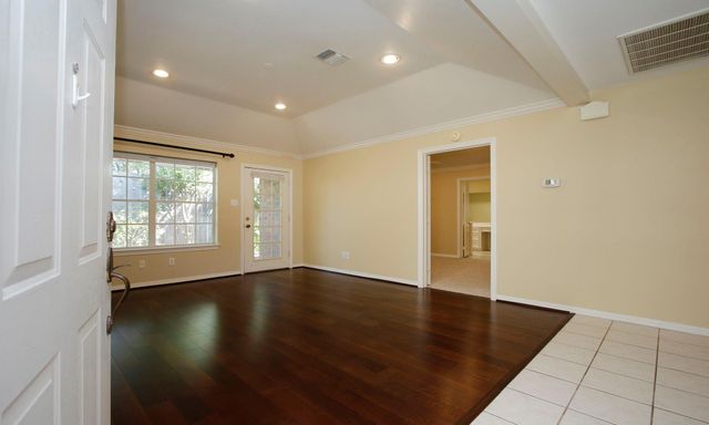 422 Cherry Laurel Drive, Tomball, TX 77375