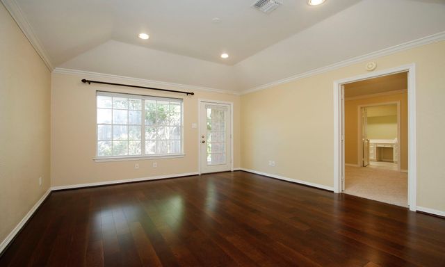 422 Cherry Laurel Drive, Tomball, TX 77375