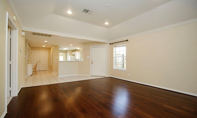 422 Cherry Laurel Drive, Tomball, TX 77375