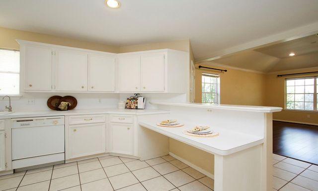 422 Cherry Laurel Drive, Tomball, TX 77375