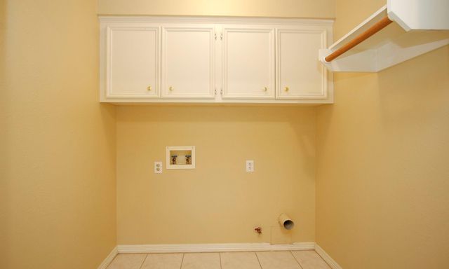 422 Cherry Laurel Drive, Tomball, TX 77375