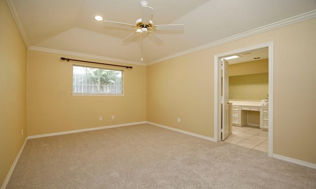 422 Cherry Laurel Drive, Tomball, TX 77375