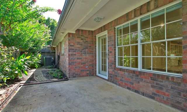 422 Cherry Laurel Drive, Tomball, TX 77375