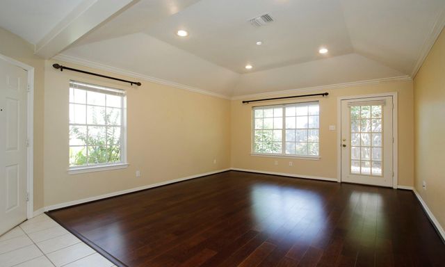 422 Cherry Laurel Drive, Tomball, TX 77375