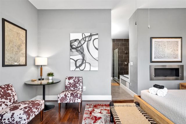 2104 Webster Street, Houston, TX 77003