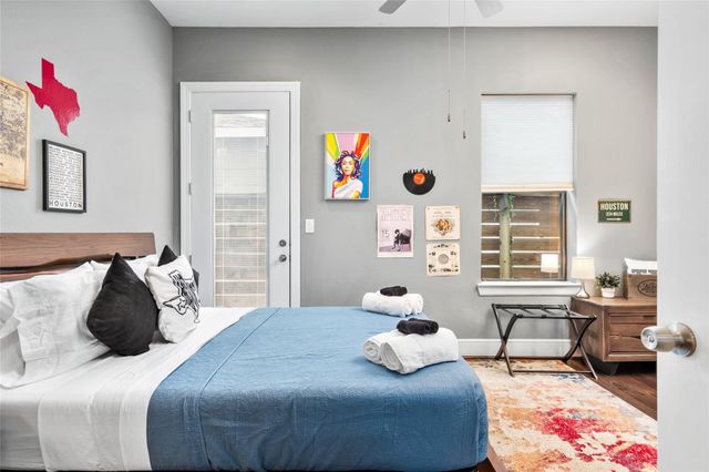 2104 Webster Street, Houston, TX 77003