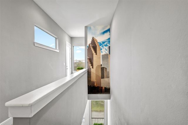 2104 Webster Street, Houston, TX 77003