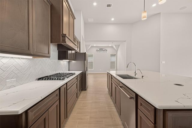 27003 Estella Meadow Lane, Richmond, TX 77406