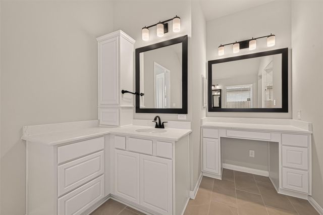 27003 Estella Meadow Lane, Richmond, TX 77406
