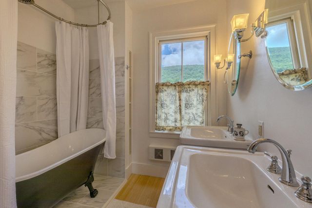 13 Bliss Road, Tinmouth, VT 05773