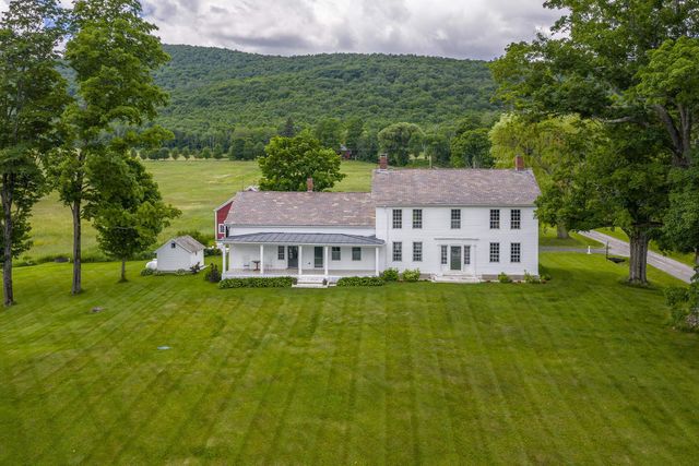 13 Bliss Road, Tinmouth, VT 05773
