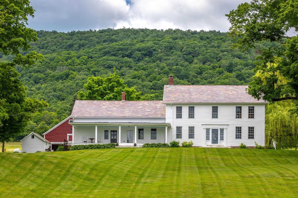 13 Bliss Road, Tinmouth, VT 05773